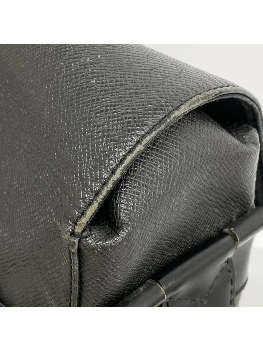 Louis Vuitton Shoulder Bag Taiga Yaranga Ardoise